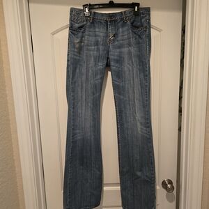 Elegant Boot Cut Jeans in Classic Blue